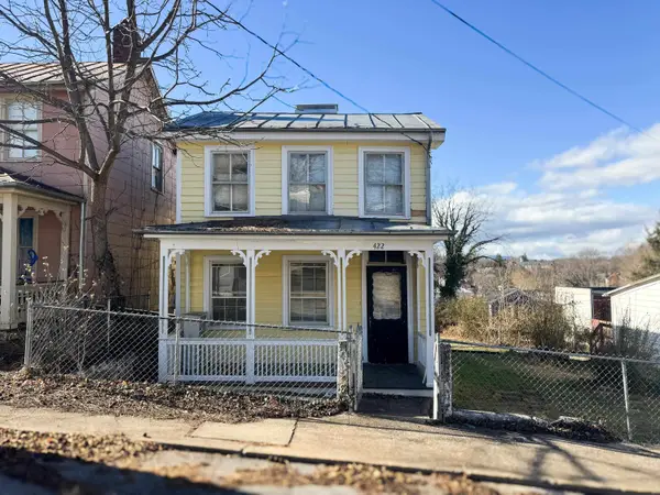 422 N Market St, STAUNTON, VA 24401