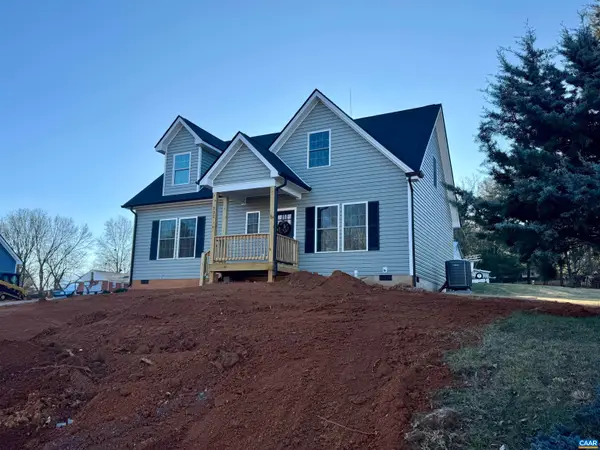 202 Robin Hood Rd, STAUNTON, VA 24401