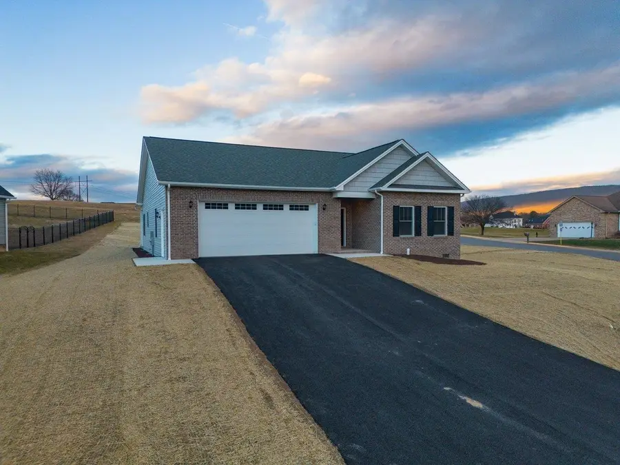 919 Clicks Ln, New Market, VA 22844 - Image #3