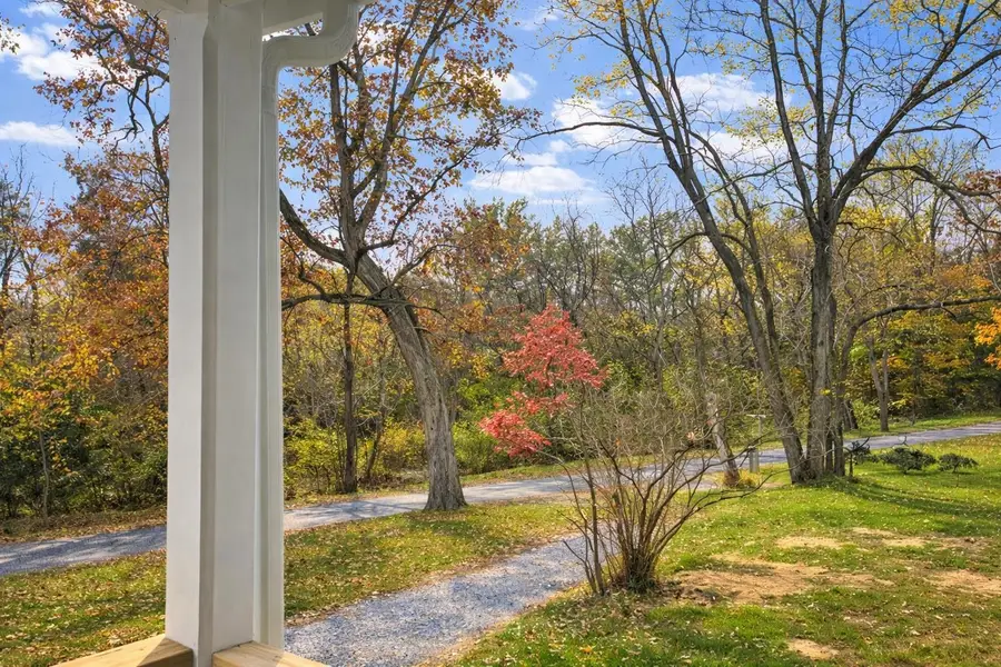 151 Steeles Ln, Raphine, VA 24473 - Image #3