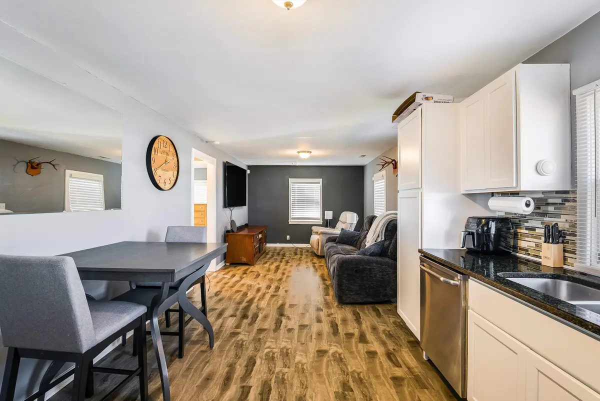 948 S Delphine Ave, Waynesboro, VA 22980 - Image #1