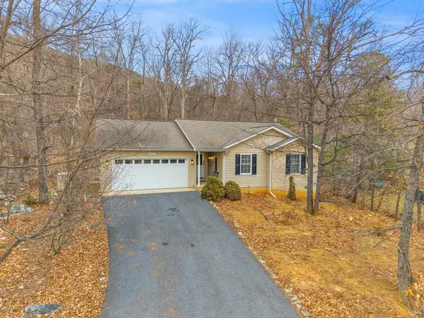 2395 Hopkins Dr, MCGAHEYSVILLE, VA 22840