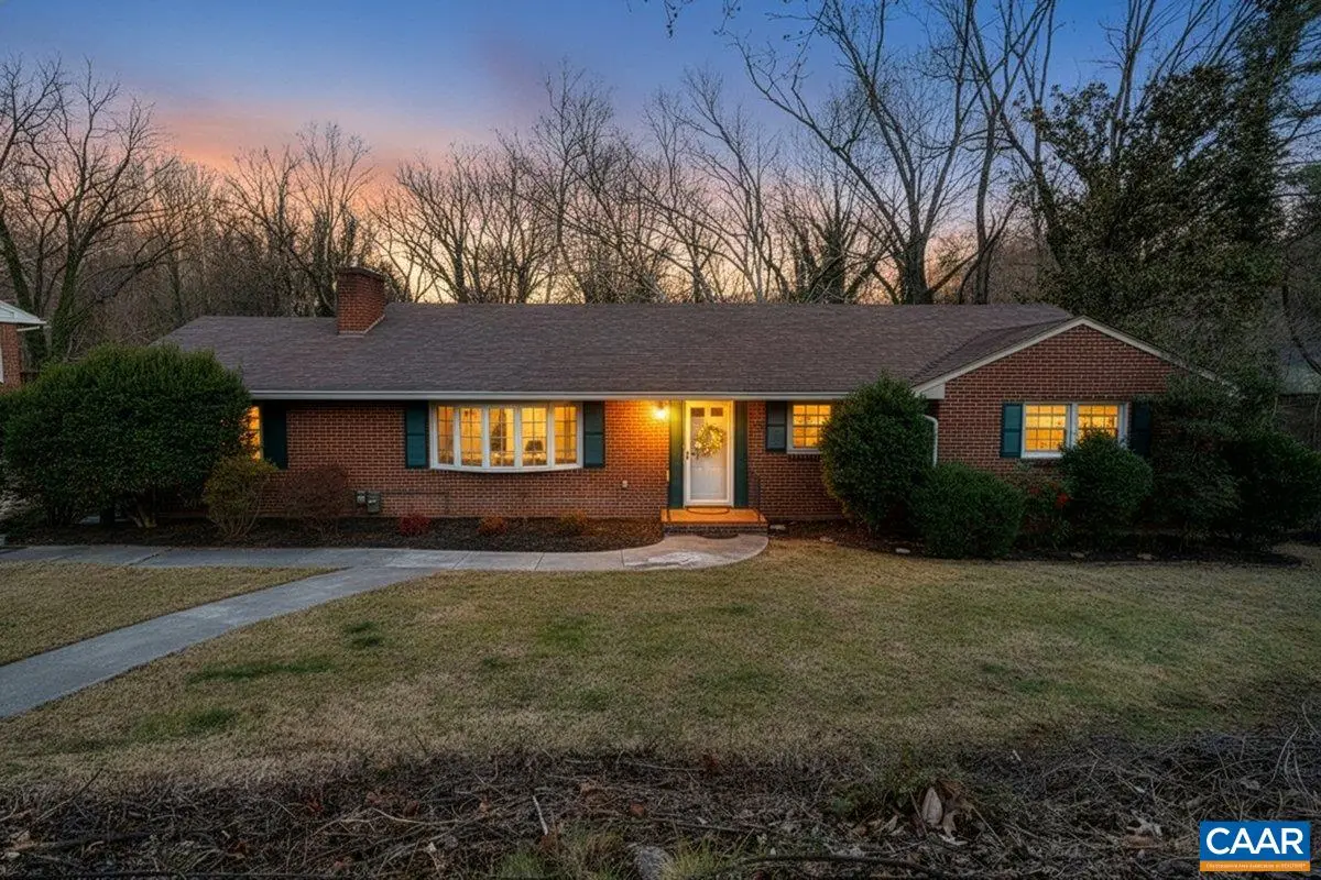 3558 SW Hartland Rd, Roanoke, VA 24015 - Image #1