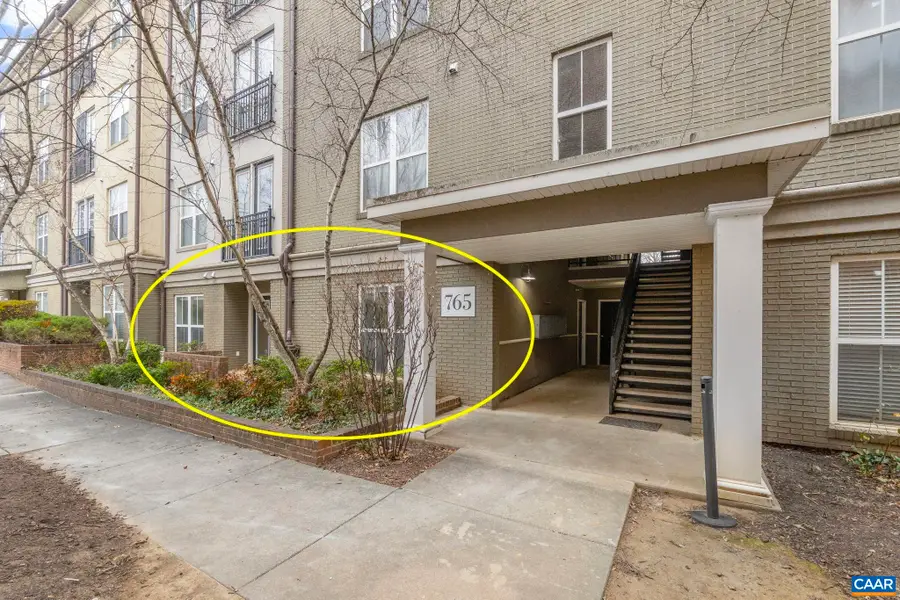 765 Walker Sq #4B, Charlottesville, VA 22903 - #2