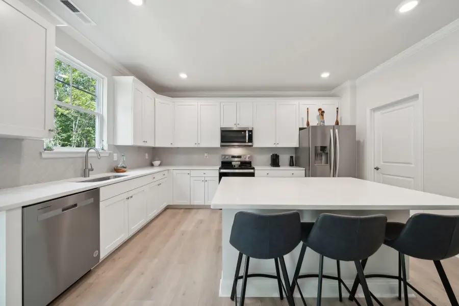 17 Avonwoods Ct, Staunton, VA 24401 - #3