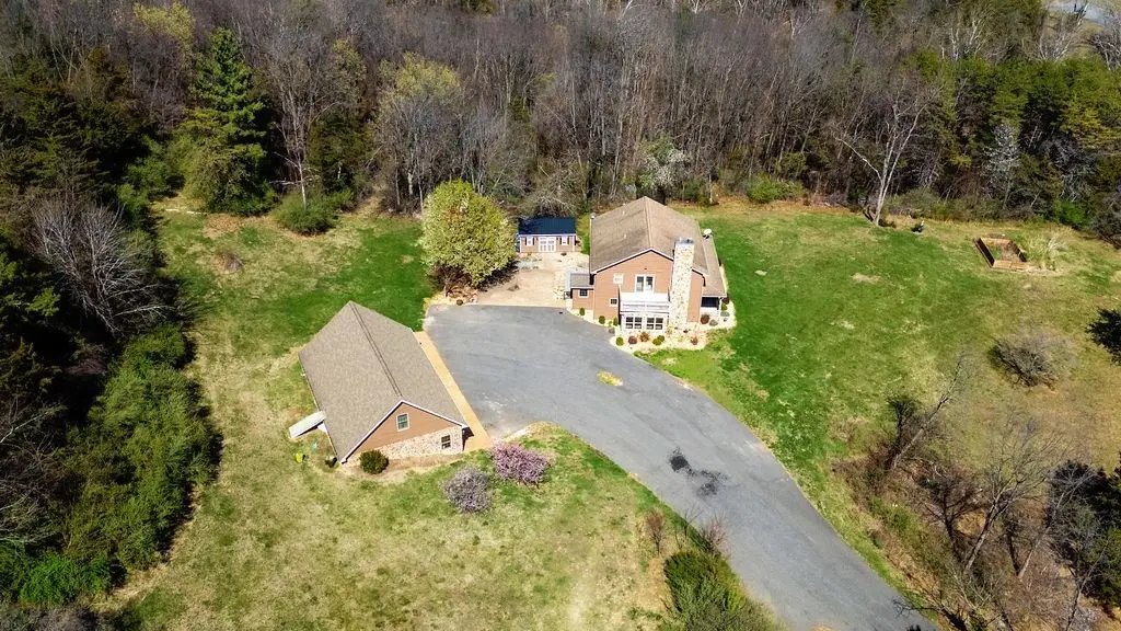 840 Commerce Rd, Staunton, VA 24401 - #1