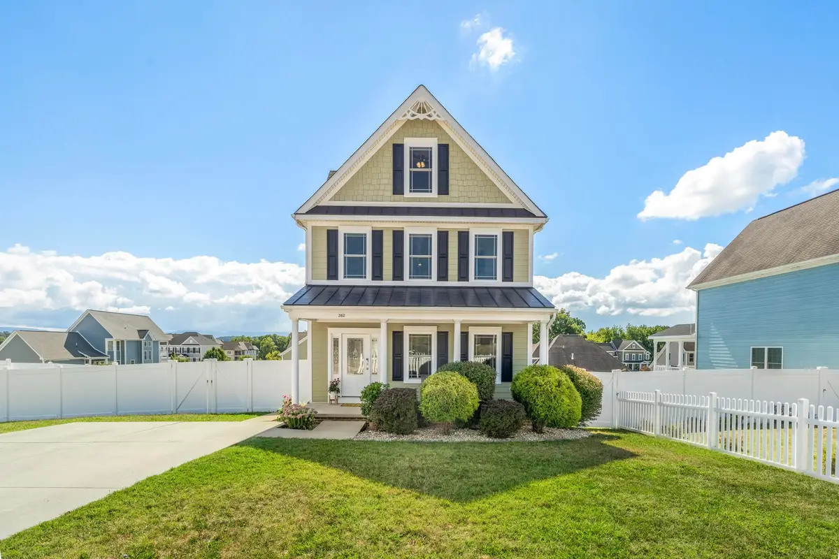 260 Windsor Dr, Fishersville, VA 22939 - Image #1