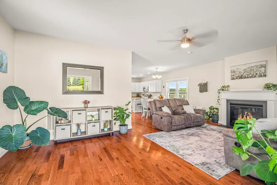 260 Windsor Dr, Fishersville, VA 22939 - Image #2