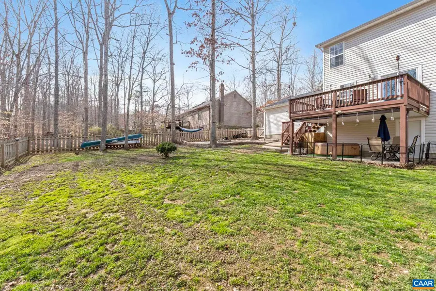 89 Riverside Dr, Palmyra, VA 22963 - #2