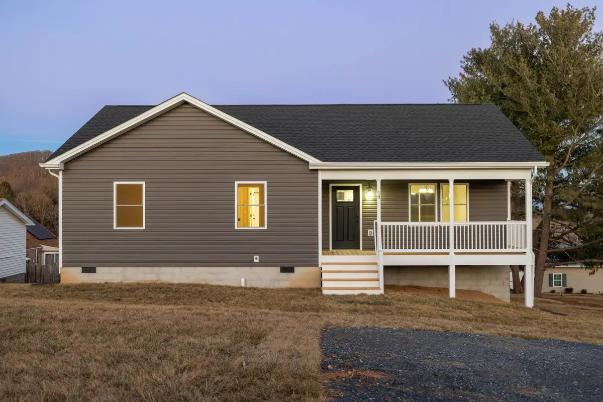 14 Grand View, Staunton, VA 24401 - Image #1