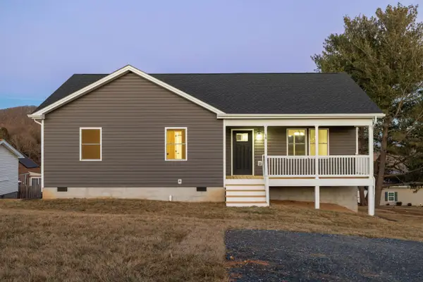 14 Grand View, STAUNTON, VA 24401