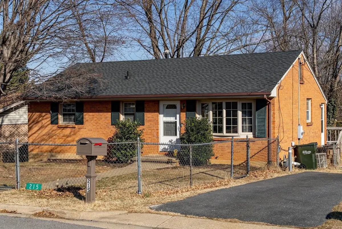 215 George St, Staunton, VA 24401 - Image #1