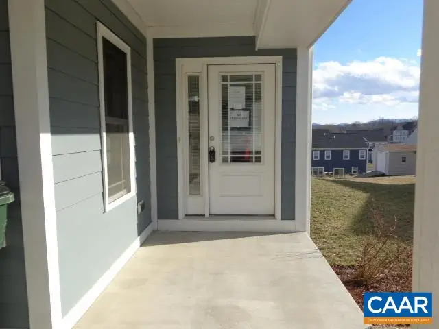 208 Windsor Dr, Fishersville, VA 22939 - Image #3