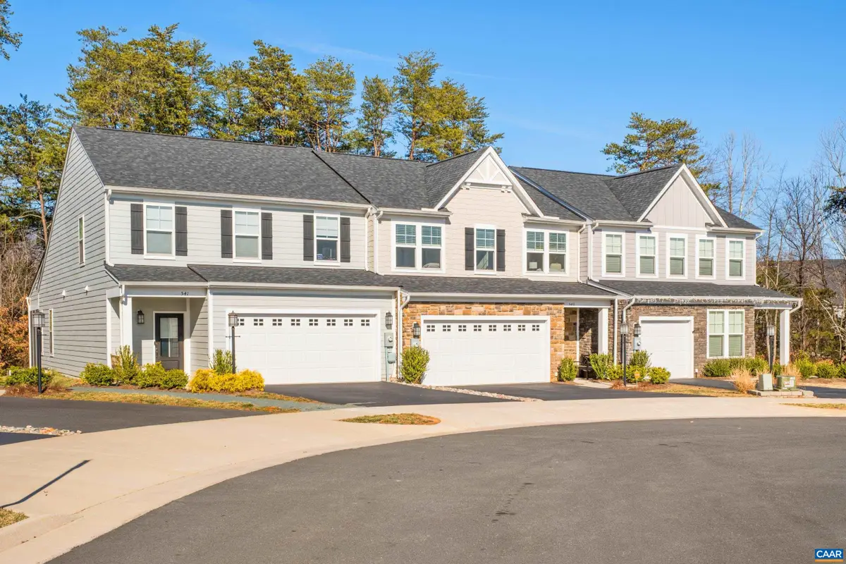 543 Crimson St, Crozet, VA 22932 - Image #1