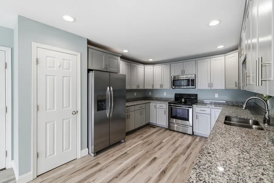 136 Millstone St, Bridgewater, VA 22812 - #3