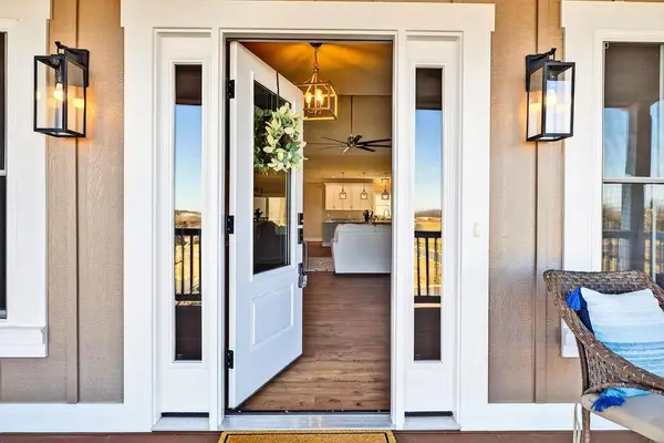 5 Rolling Oaks Dr, FISHERSVILLE, VA 22939