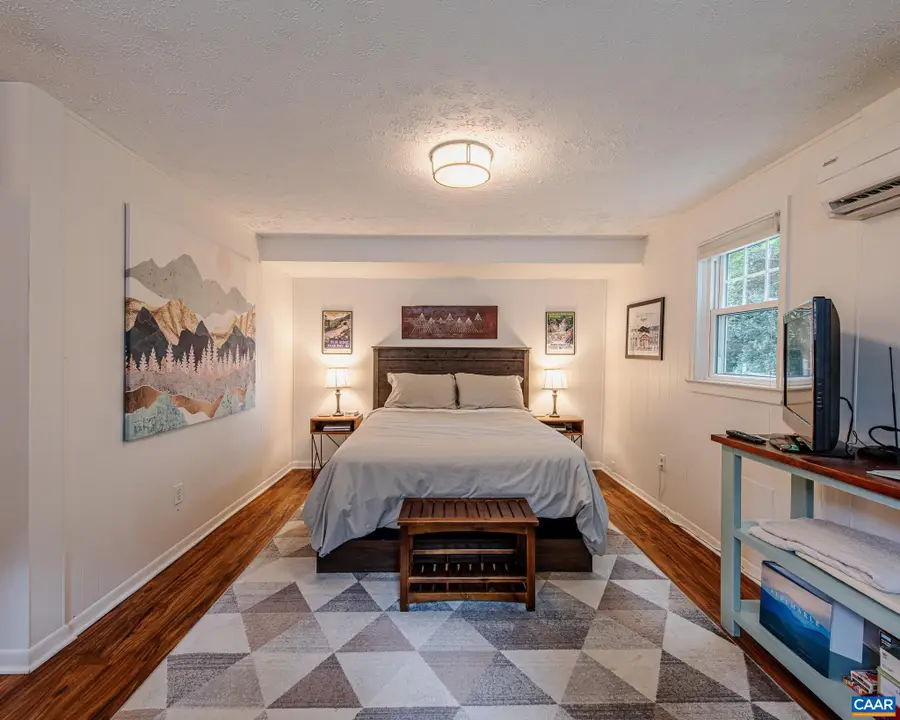 1234 Holmes Ave, Charlottesville, VA 22901 - #3