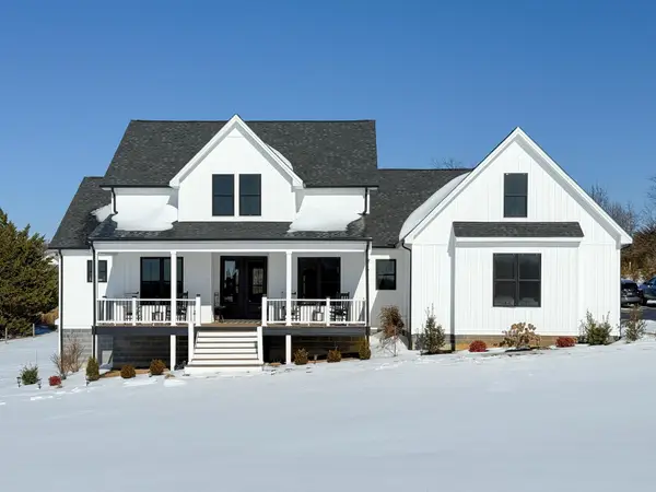 42 J Ranch Ln, FISHERSVILLE, VA 22939