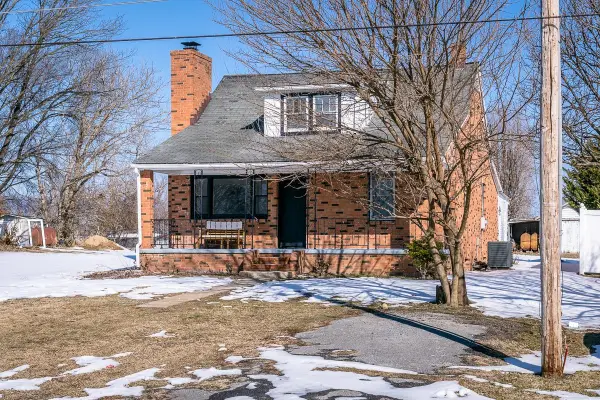 314 W Spring Ave, ELKTON, VA 22827