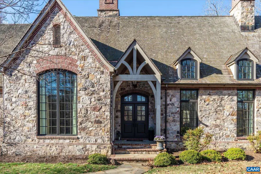 880 Club Dr, Keswick, VA 22947 - #2