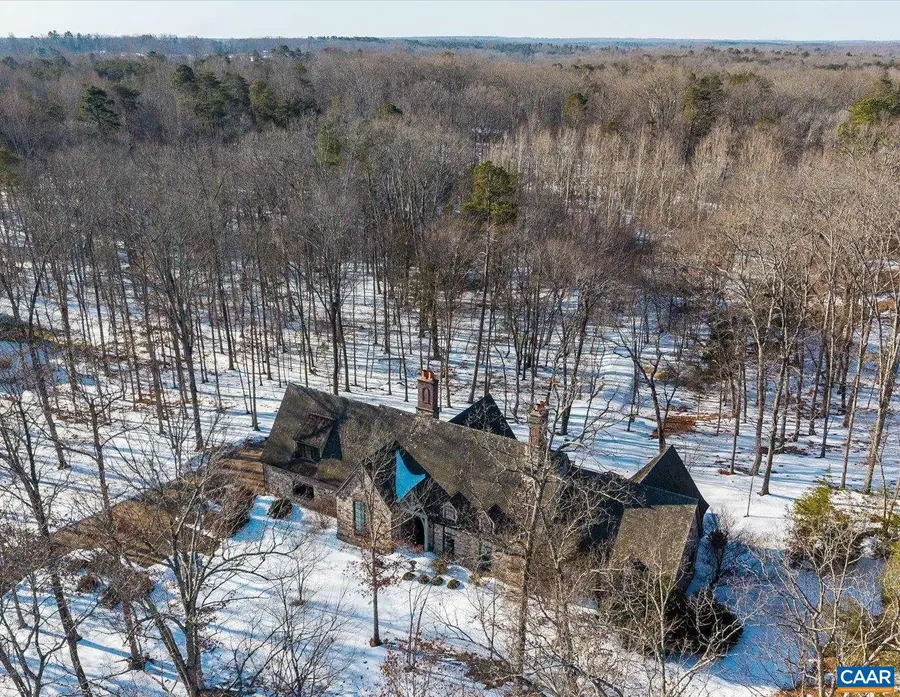 880 Club Dr, Keswick, VA 22947 - #3