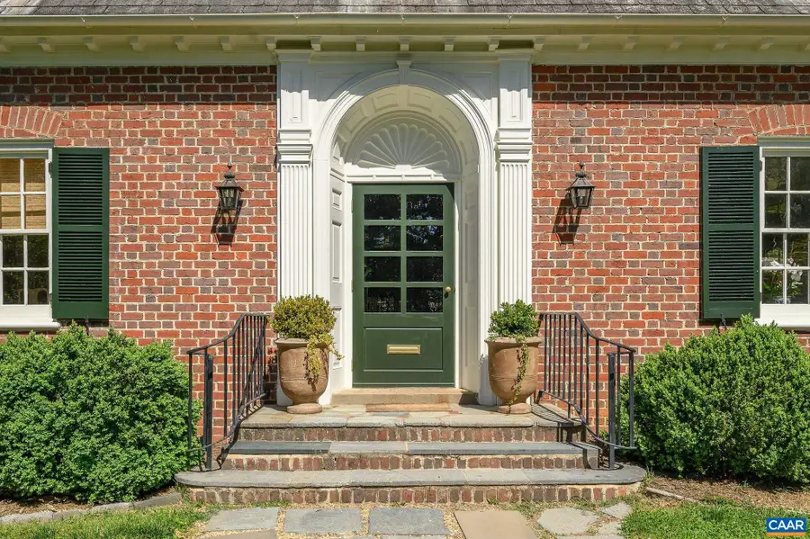 921 Rugby Rd, Charlottesville, VA 22903 - #2