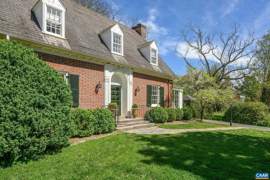 921 Rugby Rd, Charlottesville, VA 22903 - #3