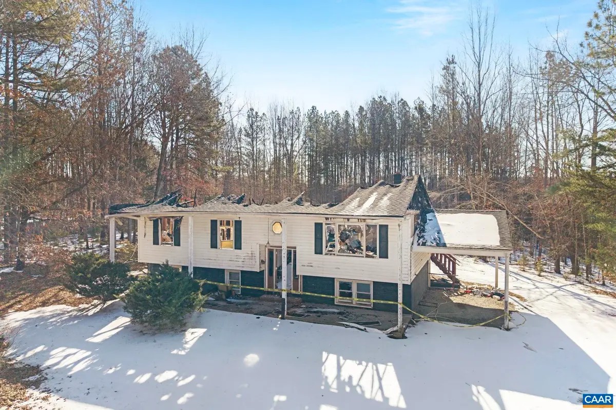 4238 Antioch Rd, Scottsville, VA 24590 - #1