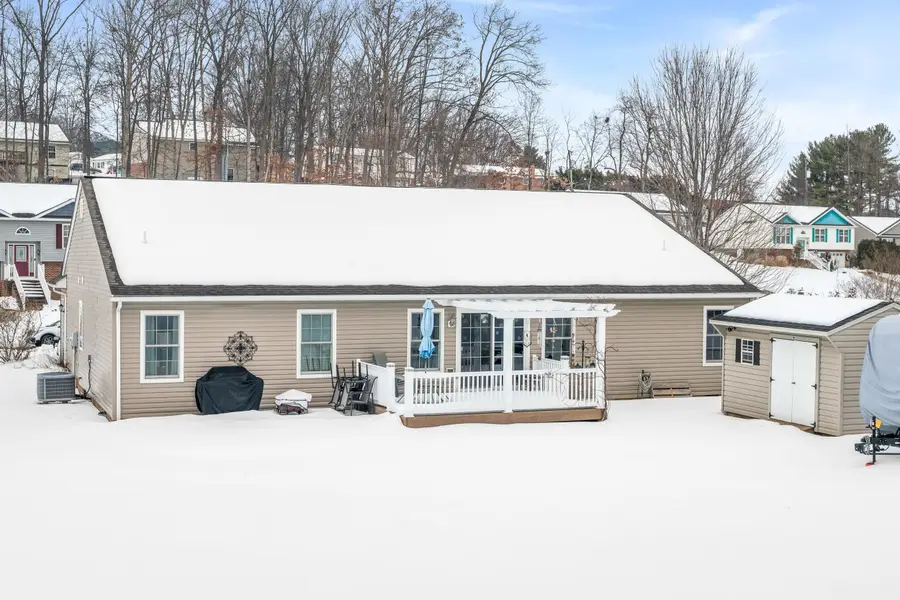 901 Ritchie Blvd, Staunton, VA 24401 - #2