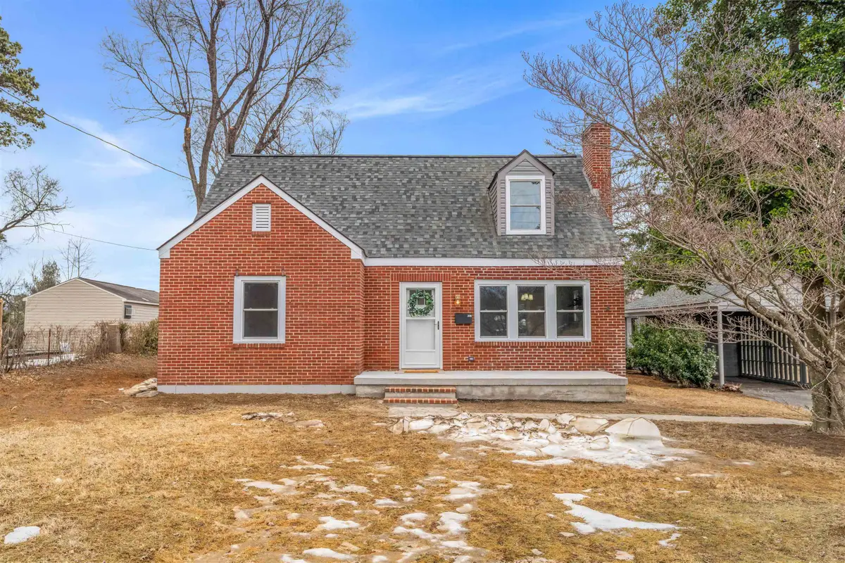 300 Alphin Ave, Waynesboro, VA 22980 - #1