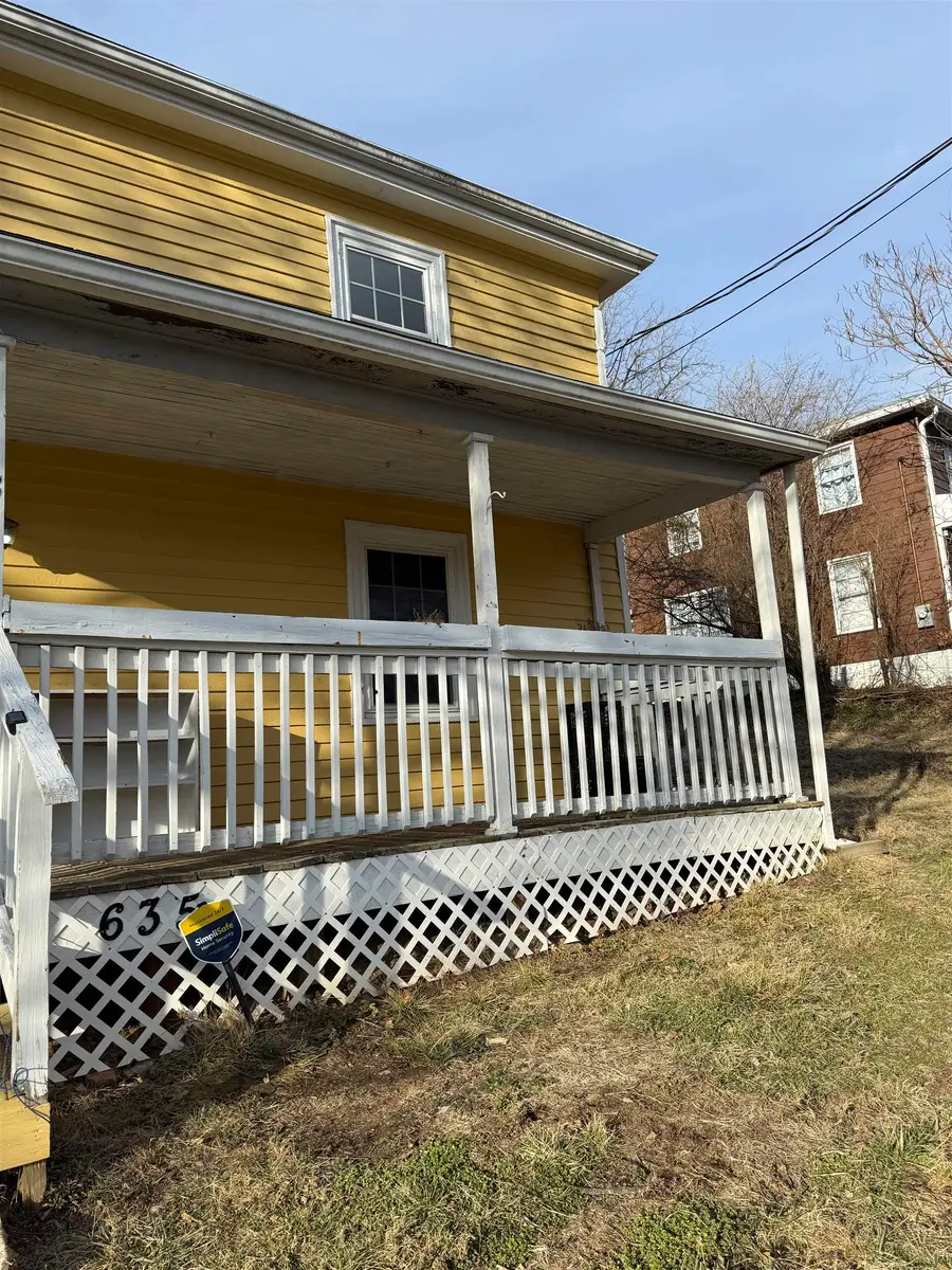 635 & 633 Stuart St, Staunton, VA 24401 - #3