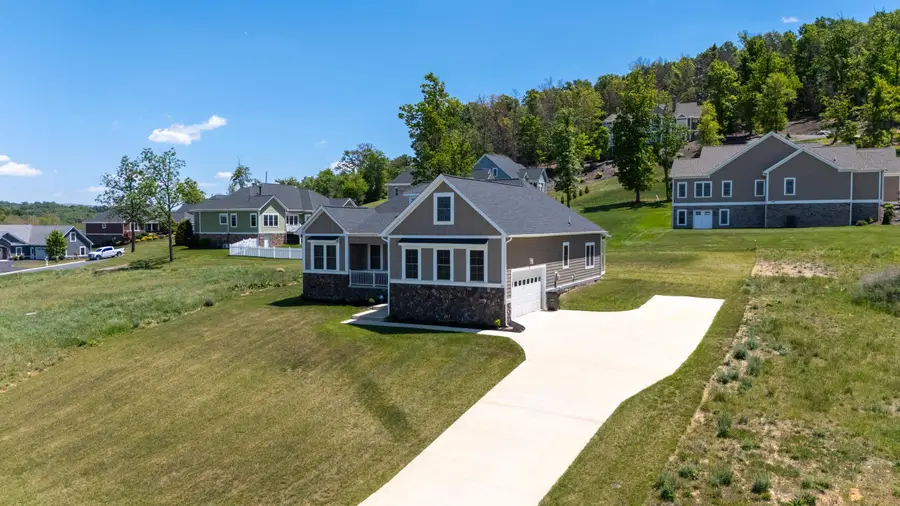 45 Rolling Oaks Dr, Fishersville, VA 22939 - #3