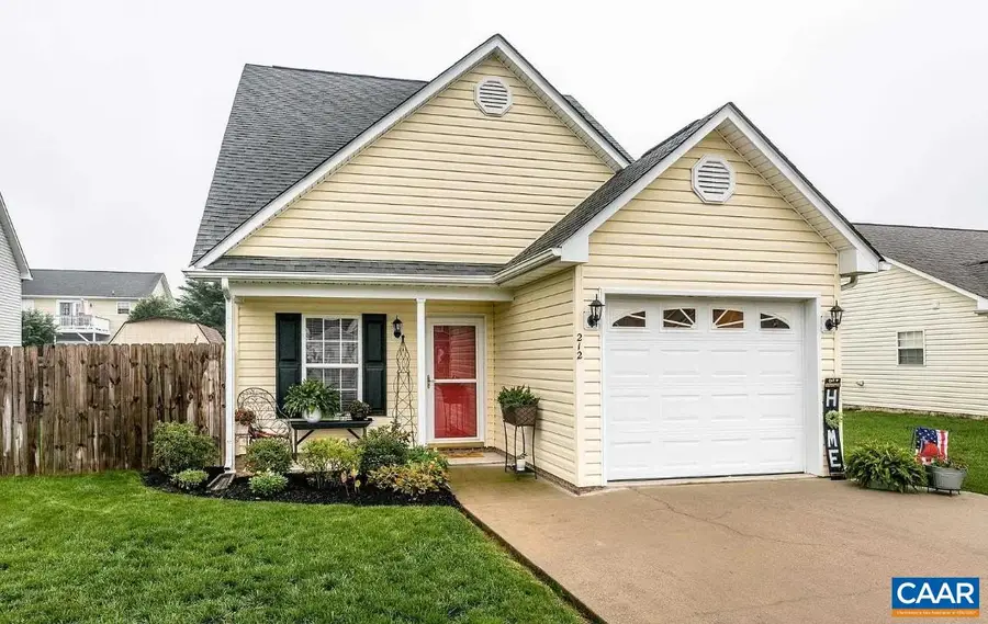 212 Inglecress Rd, Waynesboro, VA 22980 - #3