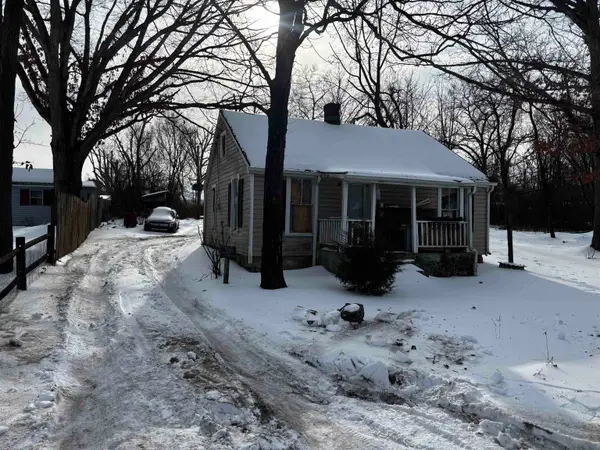 20 Shadow Ln, STUARTS DRAFT, VA 24477