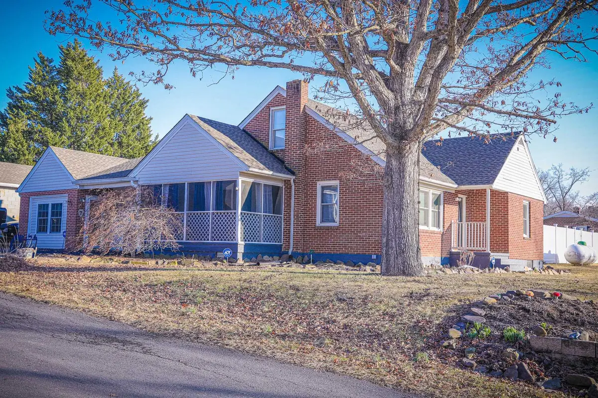 11 Two Wood Ln, Staunton, VA 24401 - #1