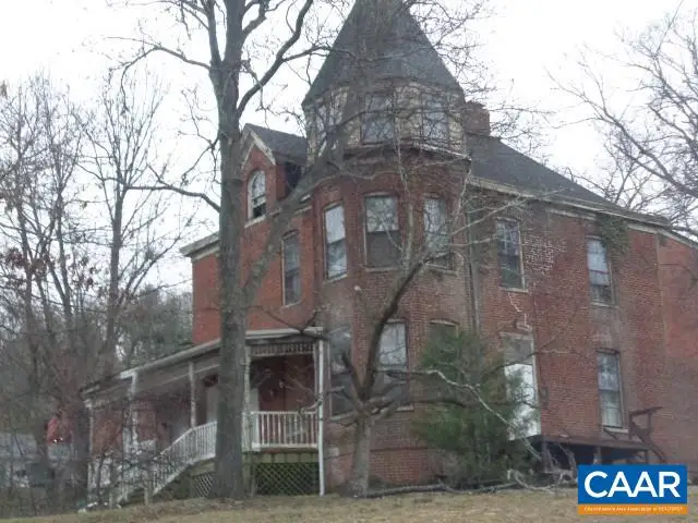 1040 Reservoir St, Waynesboro, VA 22980 - #3