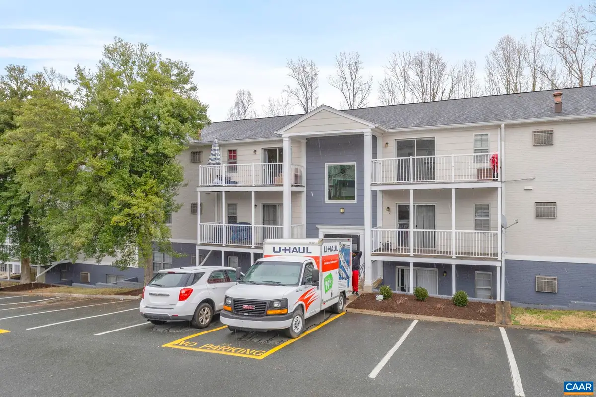 545 Burgoyne Rd #5, Charlottesville, VA 22901 - #1