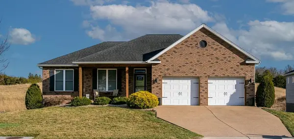 74 Autumn Bluff Dr, WEYERS CAVE, VA 24486