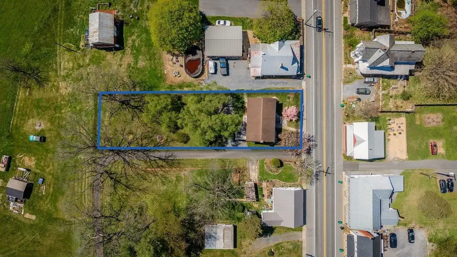 522 S Main St, Mount Crawford, VA 22841 - #3