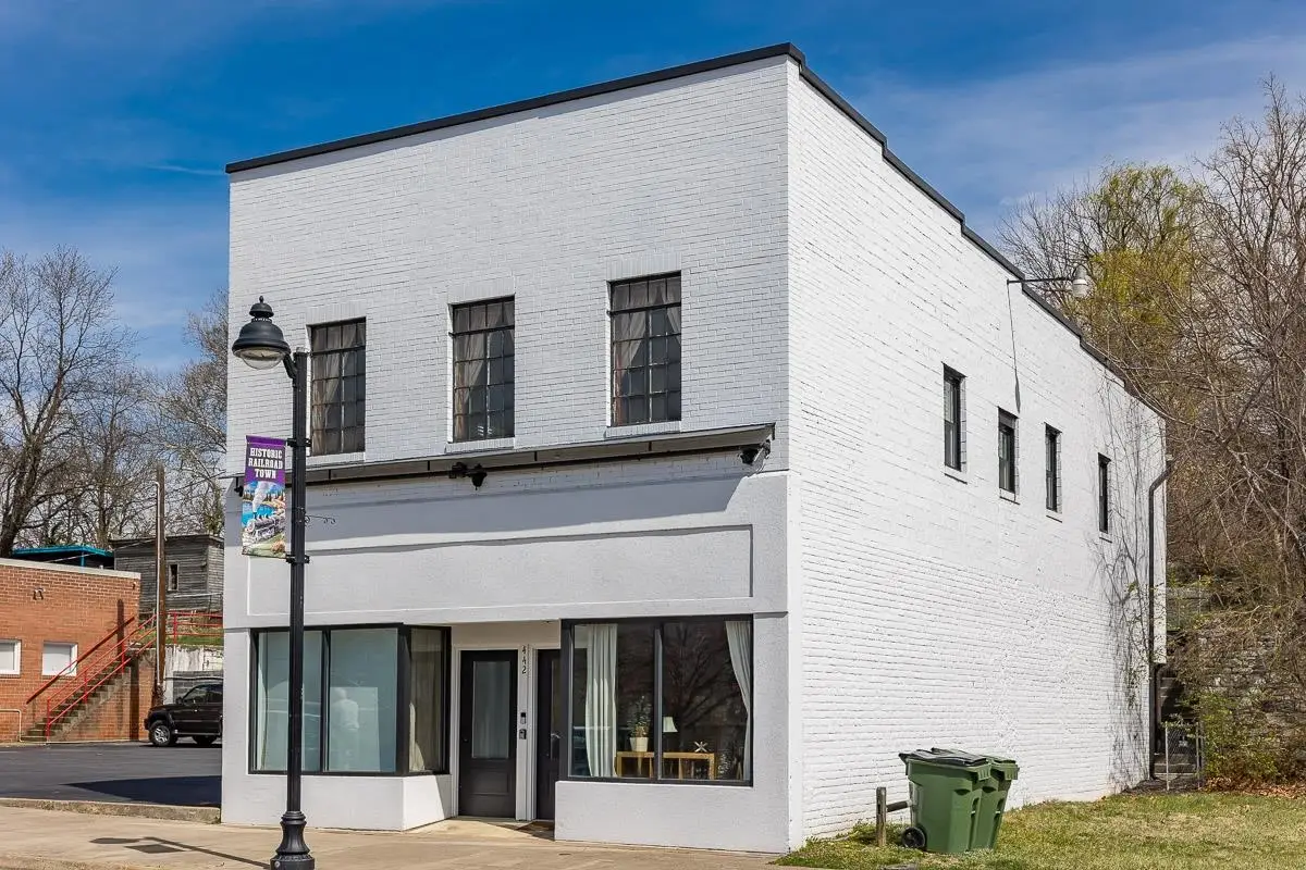 442 First St, Shenandoah, VA 22849 - #1