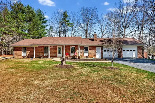 98 Oak St, CRAIGSVILLE, VA 24430