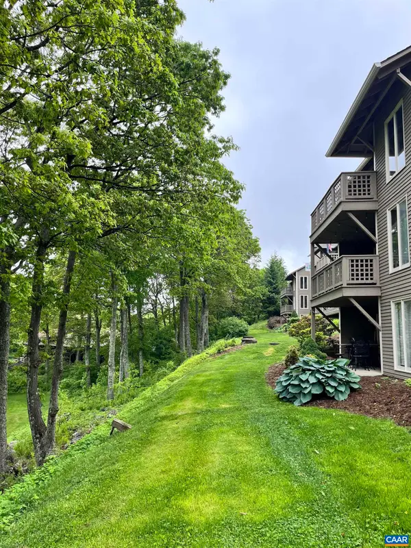 2052 Stone Ridge Condos, WINTERGREEN, VA 22967