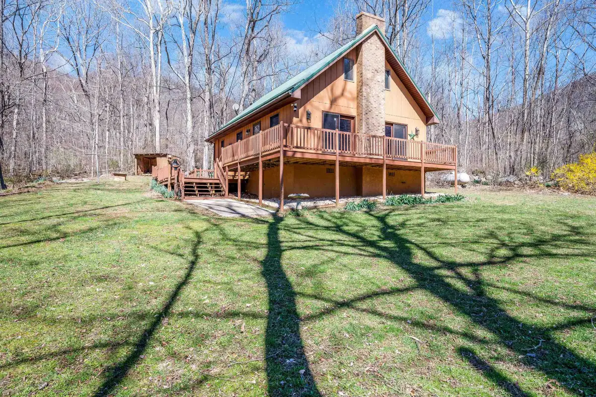 1095 Campbells Mountain Rd, Tyro, VA 22976 - #1