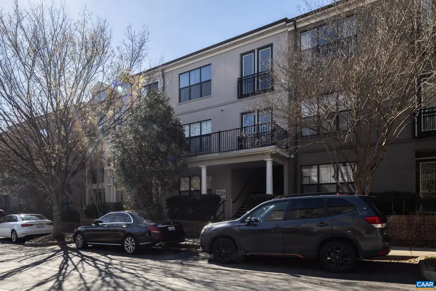 750 Walker Sq #3D, Charlottesville, VA 22903 - #2