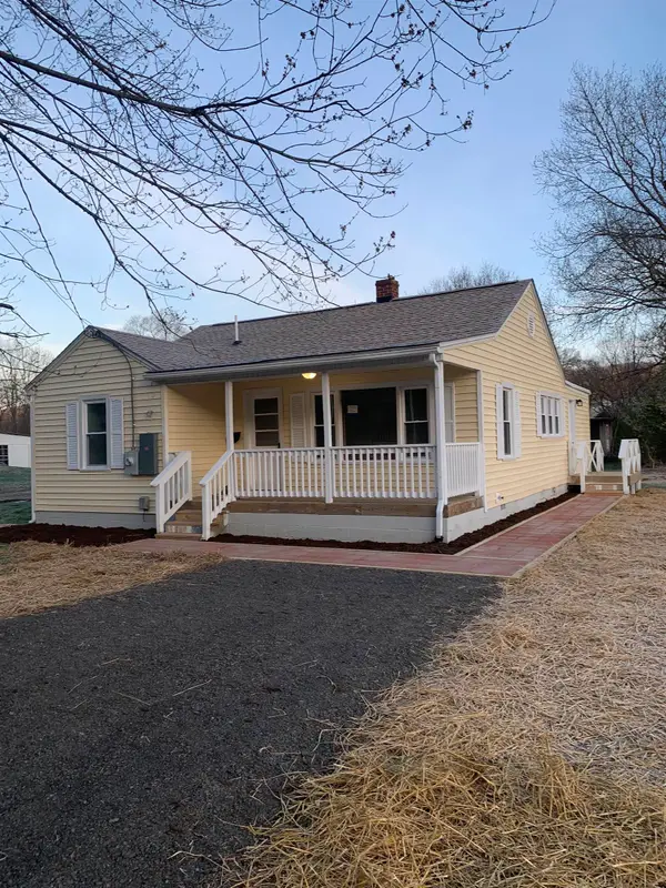 336 W Railroad Ave, CRAIGSVILLE, VA 24430