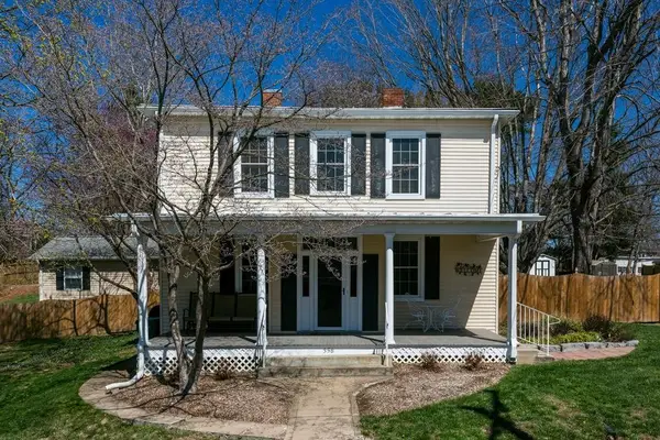 358 Louisa St, BROADWAY, VA 22815