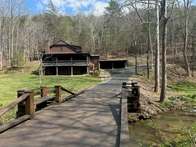 6614 Middlebrook Rd, Raphine, VA 24472 - #2