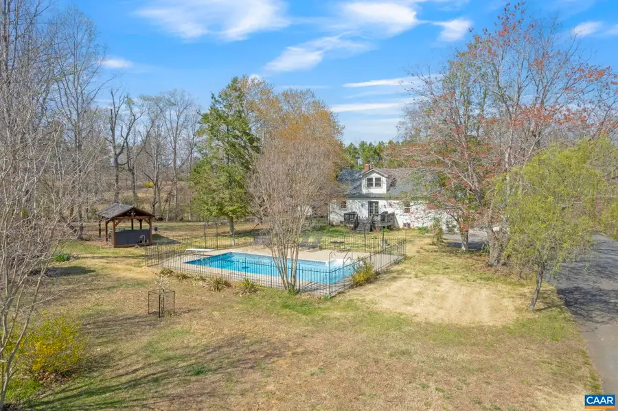 4939 Richmond Rd, Keswick, VA 22947 - #3