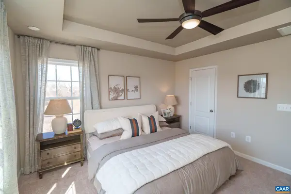 245 Cheshire Ln, WAYNESBORO, VA 22980