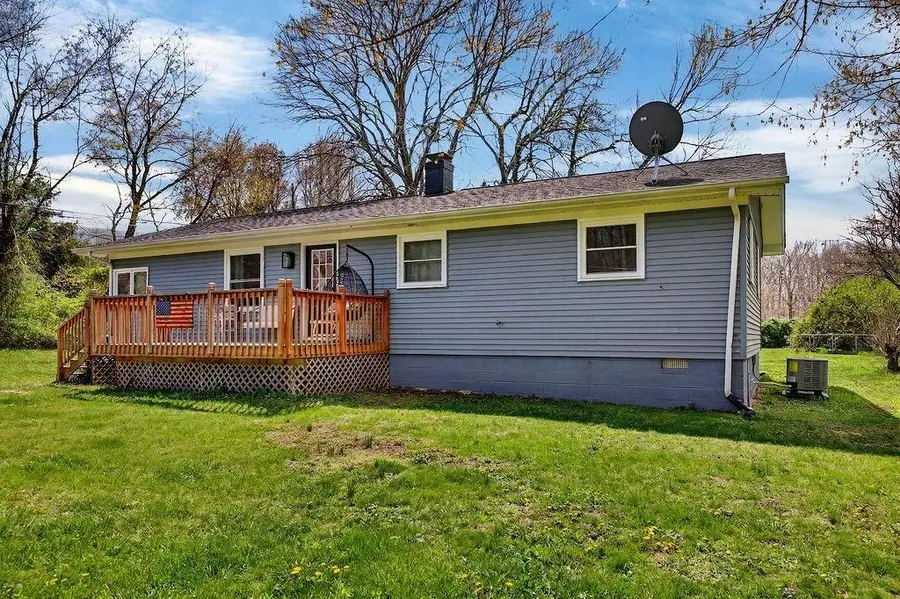 345 Lake Dr, Crimora, VA 24431 - #3